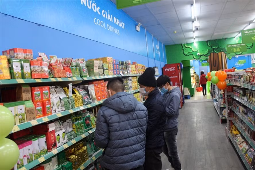  Thống kê cho thấy, doanh thu bán lẻ từ dịch vụ tiêu dùng tăng trong 2 tháng đầu năm 2021. Ảnh: Vũ Long