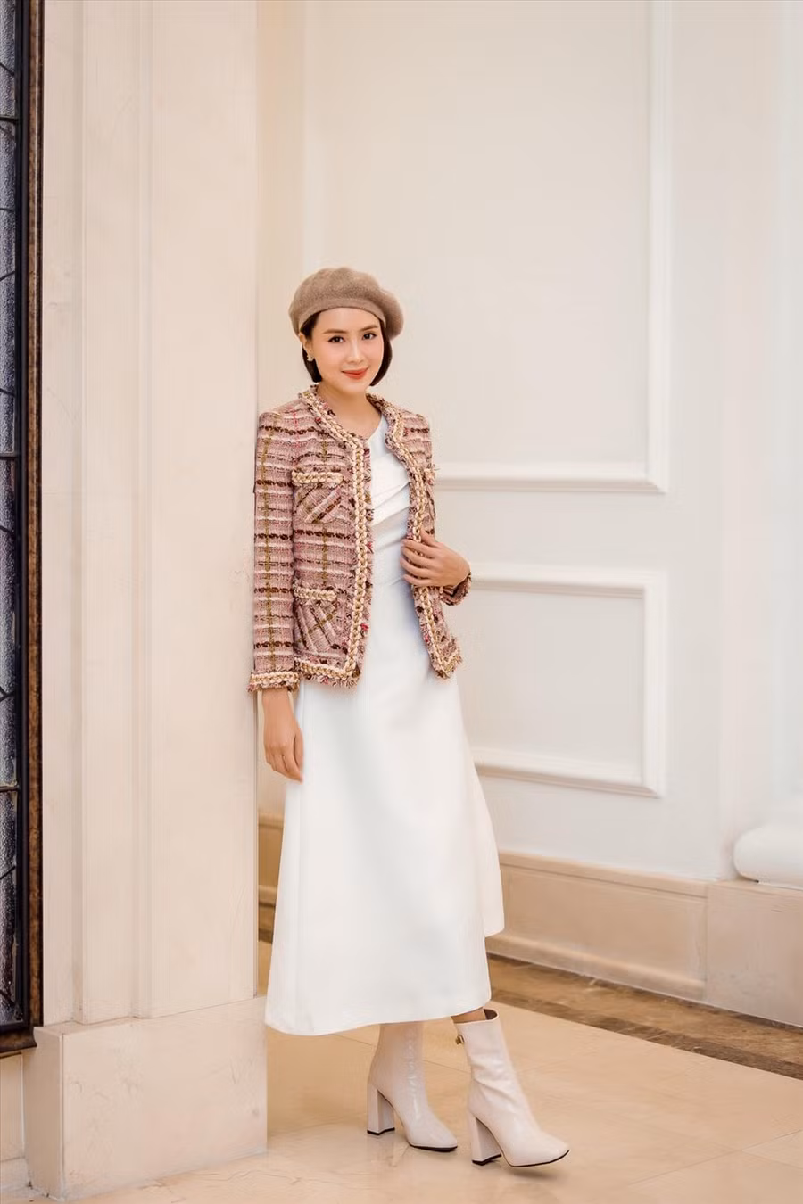 Nữ diễn viên tiết lộ bản thân là người sống tình cảm và hướng về gia đình. Ảnh: NSCC.