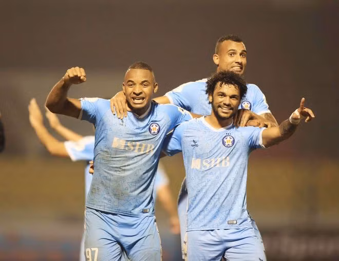 Niềm vui của các ngoại binh Đà Nẵng - ảnh: VPF