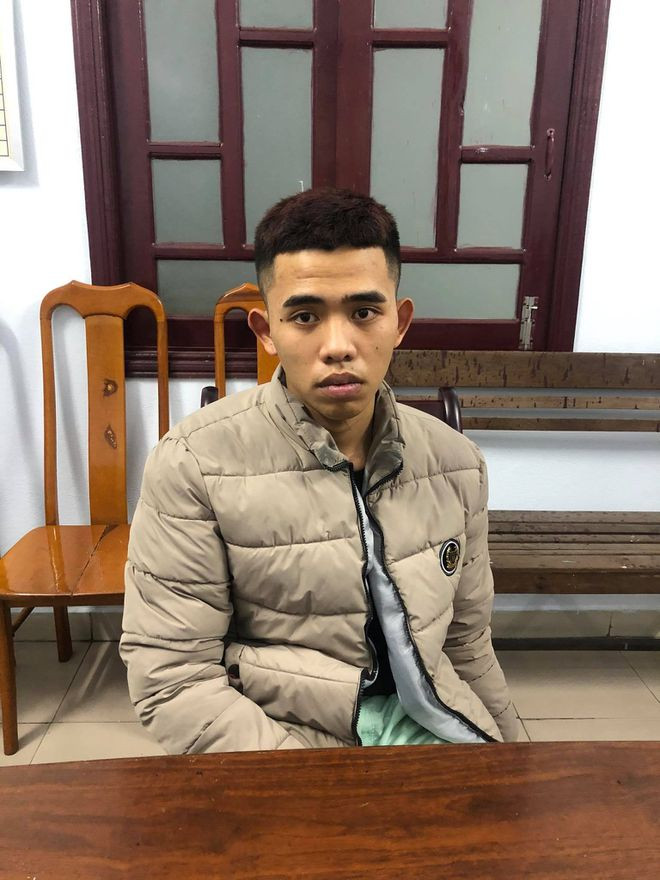 Khiêm bị đưa đi cai nghiện và điều tra về hành vi mua bán ma túy ẢNH: NGUYỄN TÚ