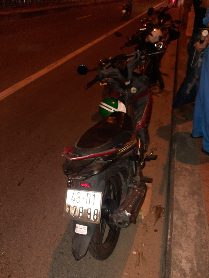  Xe máy cùng tư trang của người đàn ông mất tích để lại