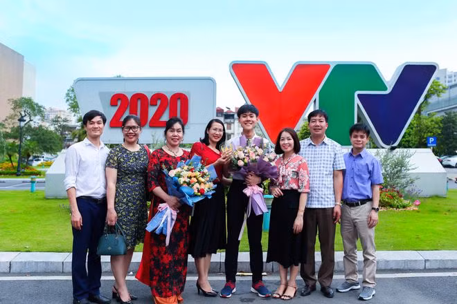 Huy và gia đình trong ngày ghi hình 