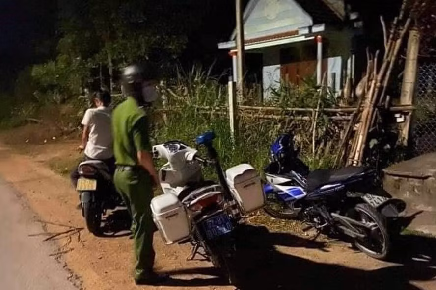 Hiện trường vụ đâm người phụ nữ ở Quảng Nam. Ảnh: Công an