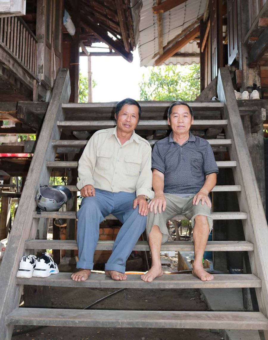 Chiếc cầu thang 9 bậc-nét đặc trưng của nhà sàn các dân tộc phía Bắc. Ảnh: Phương Duyên