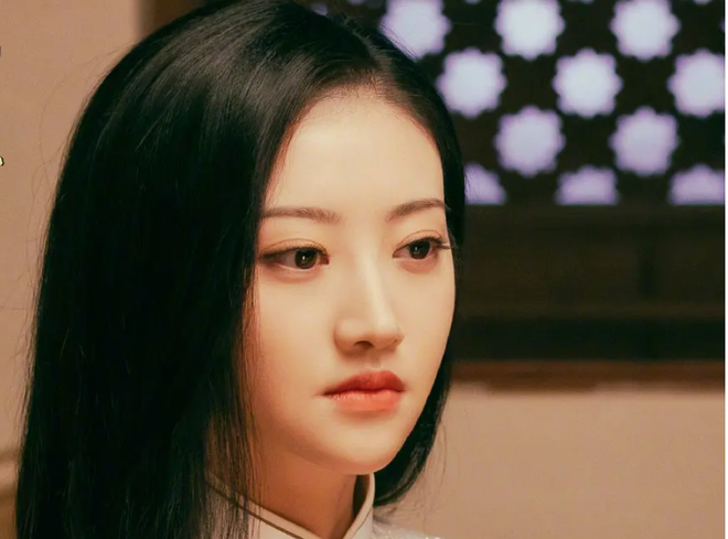 Cảnh Điềm bất ngờ được khen diễn xuất có tiến bộ qua vai diễn trong phim 'Tư Đằng' - ẢNH: CẮT TỪ PHIM Cảnh Điềm bất ngờ được khen diễn xuất có tiến bộ qua vai diễn trong phim 'Tư Đằng' - ẢNH: CẮT TỪ PHIM