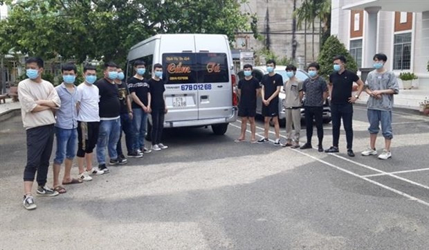 Các đối tượng người Trung Quốc nhập cảnh trái phép vào Việt Nam và đang tìm cách để xuất cảnh sang Campuchia. (Ảnh: Công an tỉnh An Giang cung cấp) Các đối tượng người Trung Quốc nhập cảnh trái phép vào Việt Nam và đang tìm cách để xuất cảnh sang Campuchia. (Ảnh: Công an tỉnh An Giang cung cấp)