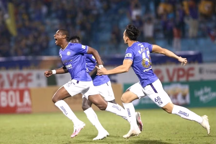 Bruno đã giúp Hà Nội có được chiến thắng trước Thanh Hoá. Ảnh: Hoài Thu