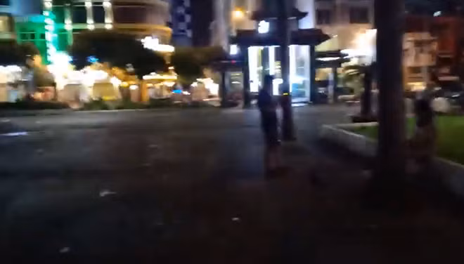 Công viên 23-9, nơi nhóm “lai dắt” thường tụ tập sau mỗi đêm dài làm việc.