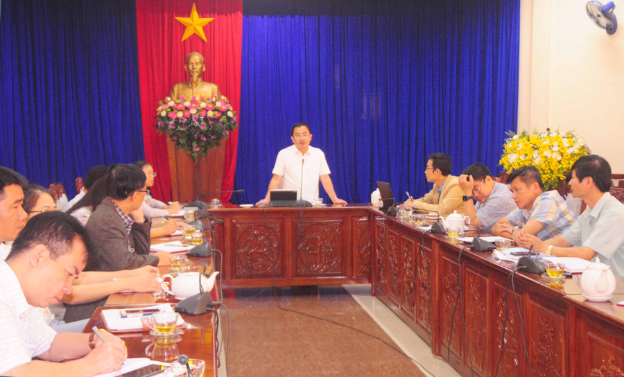 Quang cảnh buổi họp. Ảnh: Thiên Di