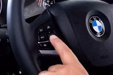 Hệ thống điều khiển hành trình ôtô. Ảnh: Cartimes