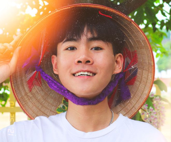 Huy, chàng trai Olympia vừa giành học bổng một trường ĐH 3,3 tỉ đồng. ẢNH NVCC