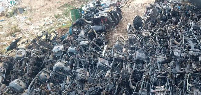 Xe vi phạm bị tạm giữ cháy cháy rụi ẢNH: CÔNG NGUYÊN