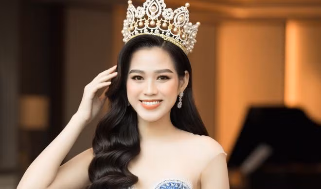 Người đẹp sinh năm 2001 thay đổi nhiều về phong cách thời trang sau khi đăng quang hoa hậu ẢNH: BTC