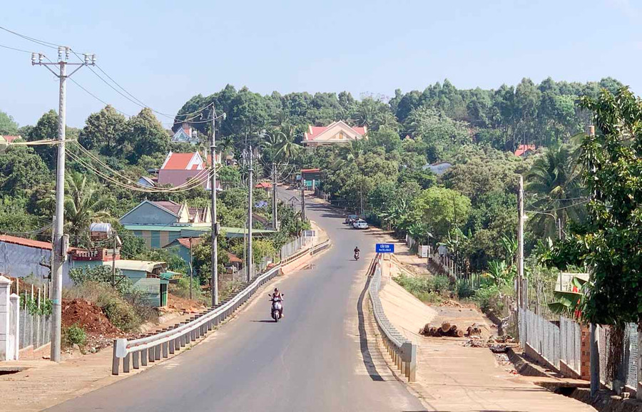 Khung cảnh trù phú nơi vùng biên giới Đức Cơ ngày nay. Ảnh: Phương Vi Khung cảnh trù phú nơi vùng biên giới Đức Cơ ngày nay. Ảnh: Phương Vi