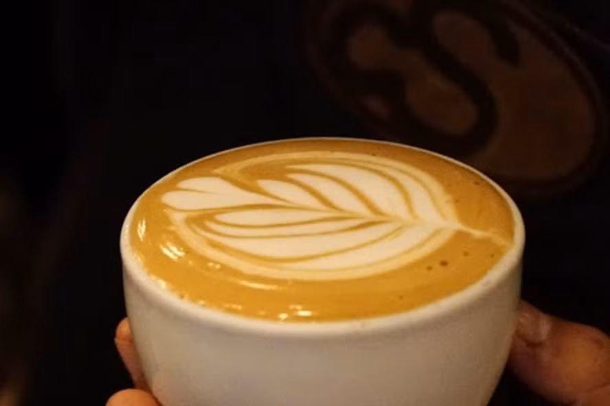 7 dấu hiệu cho thấy bạn nên ngừng uống cà phê. Ảnh Xinhua