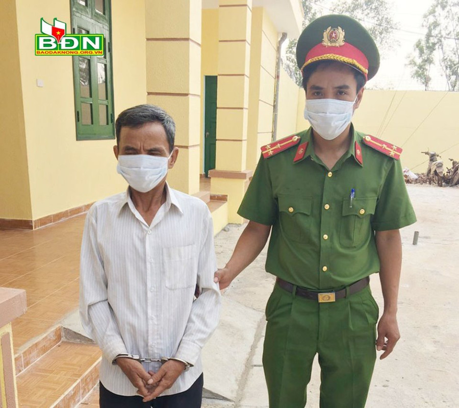  Công an huyện Đắk Song bắt giữ đối tượng Võ Tiến Trung