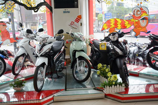 Trong tháng 2.2021, Honda Việt Nam chỉ bán được 127.981 xe máy các loại giảm đến 49,7% so với tháng 1.2021 Trong tháng 2.2021, Honda Việt Nam chỉ bán được 127.981 xe máy các loại giảm đến 49,7% so với tháng 1.2021