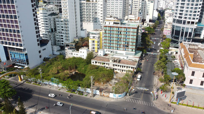 Khu đất 48-48A ngay trung tâm TP Nha Trang đã bị bỏ hoang đã hơn 12 năm nay