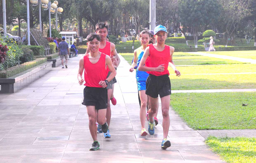 Đoàn VĐV Gia Lai tập luyện chuẩn bị cho giải. Ảnh: Thiên Di Đoàn VĐV Gia Lai tập luyện chuẩn bị cho giải. Ảnh: Thiên Di