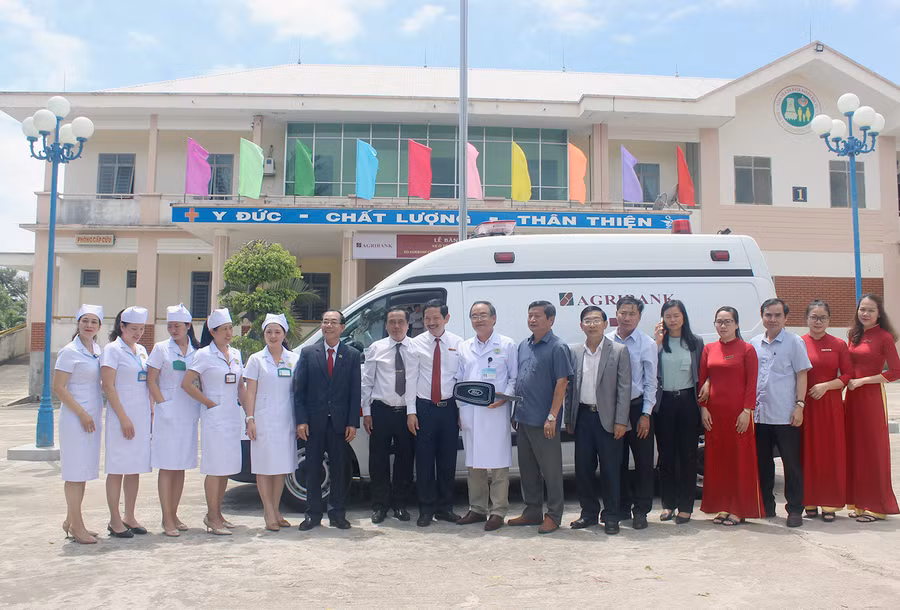 Từ năm 2016 đến nay, Agribank Đông Gia Lai đã đóng góp ủng hộ gần 23 tỷ đồng cho hoạt động an sinh xã hội trên địa bàn tỉnh. Ảnh: Sơn Ca