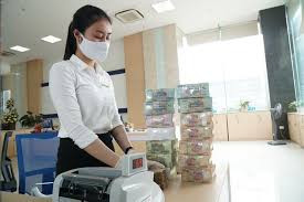 Lãi suất huy động tiền đồng đang "bắt đáy" - ảnh: Ngọc Thắng Lãi suất huy động tiền đồng đang