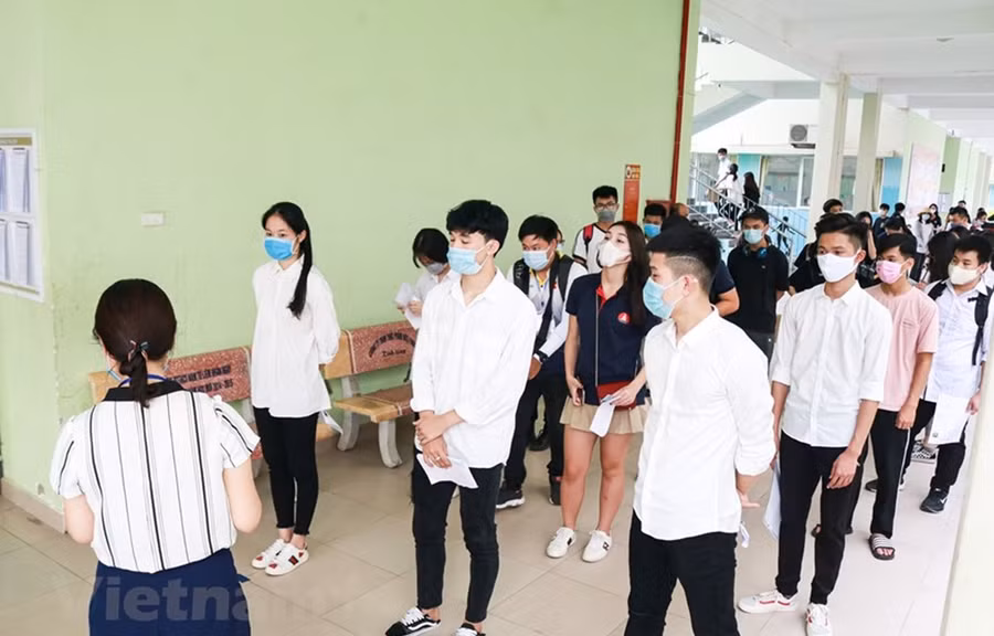 Thí sinh dự thi tốt nghiệp trung học phổ thông năm 2020. (Ảnh: Minh Hiếu/Vietnam+)