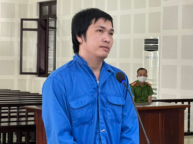  Bị cáo Nguyễn Tấn Nhỉ bị tuyên phạt 10 năm tù - ẢNH: VĂN TIẾN