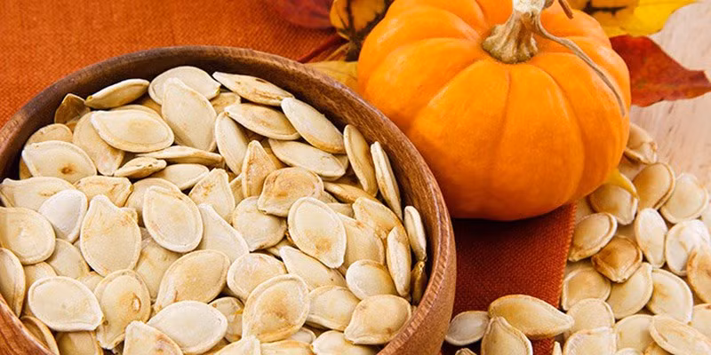Hạt bí ngô là loại hạt được người Việt sử dụng rất phổ biến. Ảnh: AFP