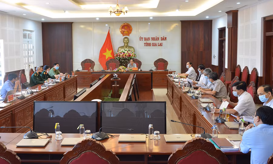Quang cảnh cuộc họp đánh giá công tác phòng-chống dịch Covid-19 của Ban Chỉ đạo tỉnh. Ảnh: Phương Linh