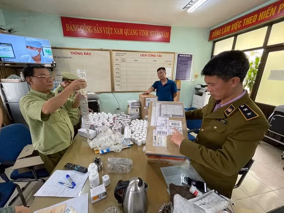 Lực lượng chức năng phát hiện gần 300.000 đơn vị thuốc nhập lậu từ Hàn Quốc