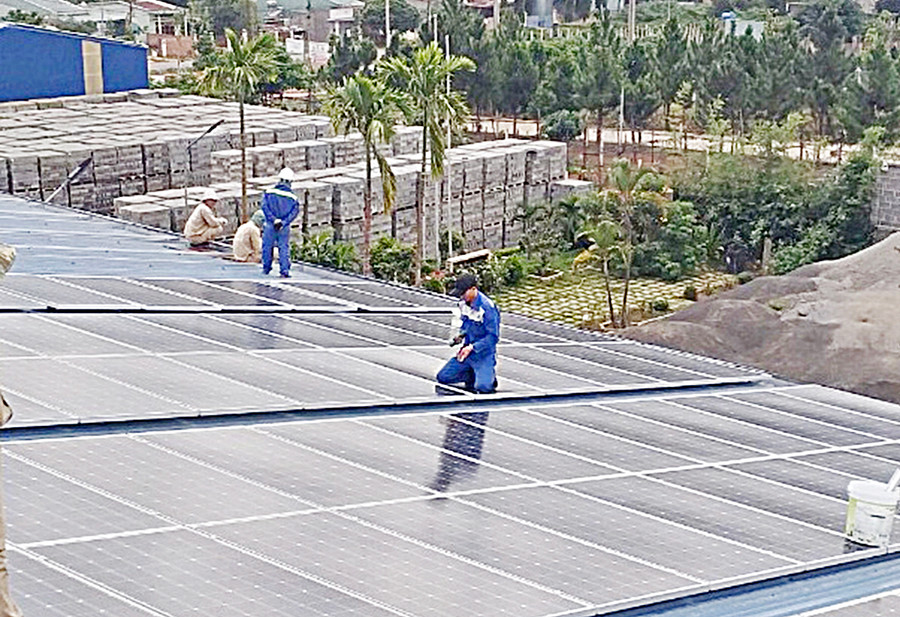Các dự án điện mặt trời mái nhà phát triển mạnh tại Gia Lai thời gian qua. Ảnh: Hà Duy