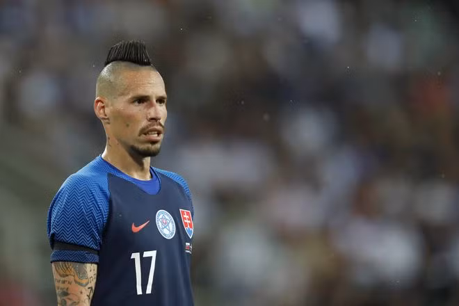  Tiền vệ ngôi sao Marek Hamsik đã rời khỏi con tàu đắm bóng đá Trung Quốc - ẢNH: AFP