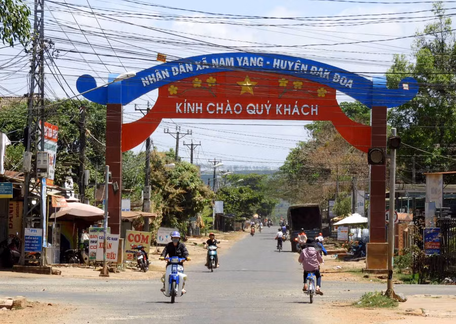 Nhân dân xã Nam Yang tích cực xây dựng nông thôn mới theo tiêu chí nâng cao. Ảnh: Thanh Nhật