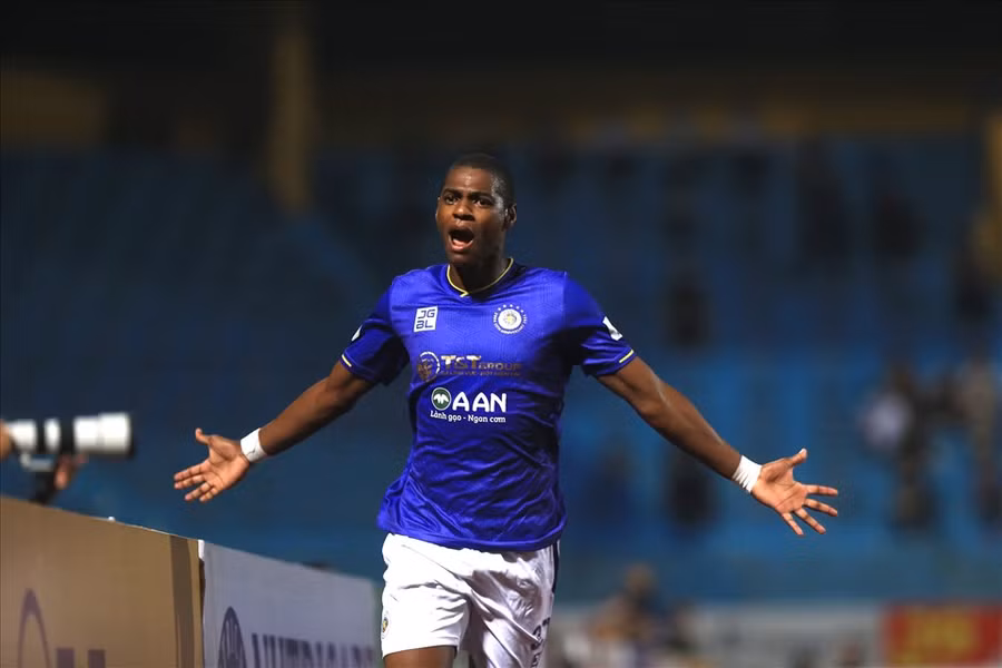 Bruno là ngôi sao của Hà Nội trong trận đáu này. Ảnh: Hoài Thu