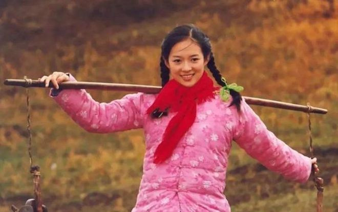 Vẻ đẹp hồn hậu, trong sáng của Chương Tử Di trong Đường về nhà ẢNH: SONY