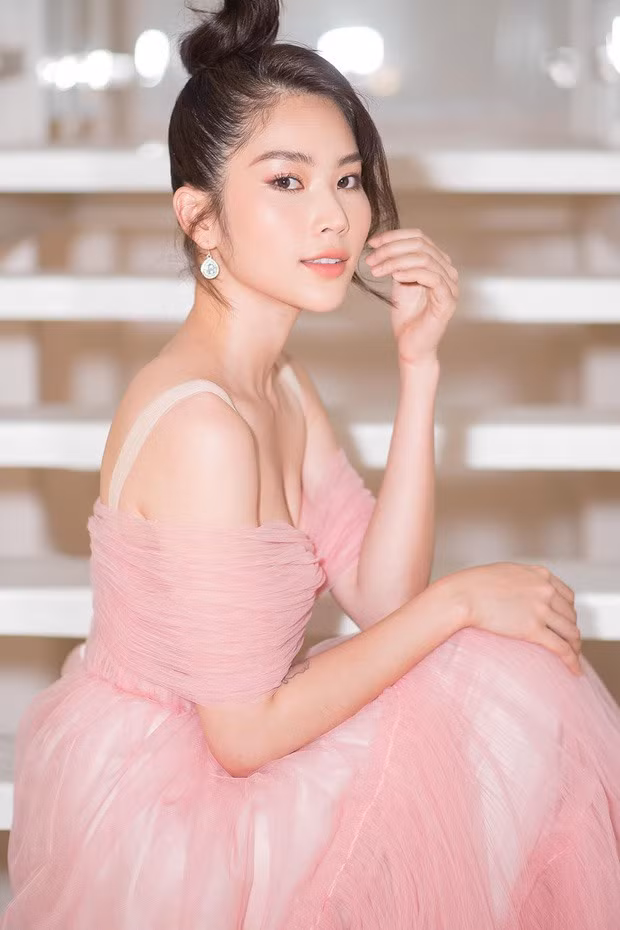 Nam Anh cũng từng gặp không ít ồn ào liên quan đến chuyện tình cảm. Cô tiết lộ có thời điểm cũng rơi vào trầm cảm như em gái mình. Ảnh: NSCC.