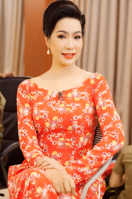 Trịnh Kim Chi chia sẻ khi nhận vai diễn này, cô muốn phát họa nhân vật theo hướng có chút hài hước, ngây ngô và hành động theo bản năng để dẫn đến nhiều hậu quả, tạo kịch tính cho phim. Cô còn chia sẻ thêm muốn được đa dạng vai diễn, tính cách nhân vật của mình nên quyết định nhận lời tham gia. Ảnh: NSCC.