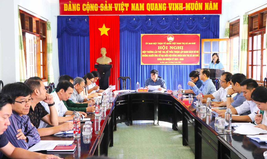 Ban Thường trực Ủy ban MTTQ Việt Nam thị xã An Khê tổ chức hội nghị hiệp thương lần thứ 2. Ảnh: Ngọc Minh