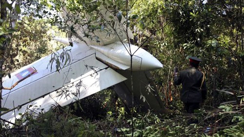  Hiện trường rơi máy bay ở tỉnh Xiangkouang.