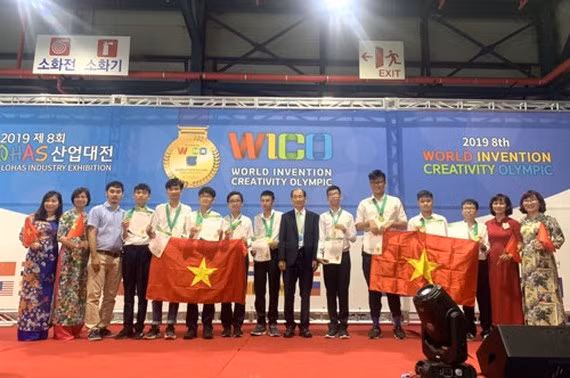 Đội nghiên cứu khoa học Vật lý và Sinh học Việt Nam giành 2 huy chương vàng tại WICO 2019