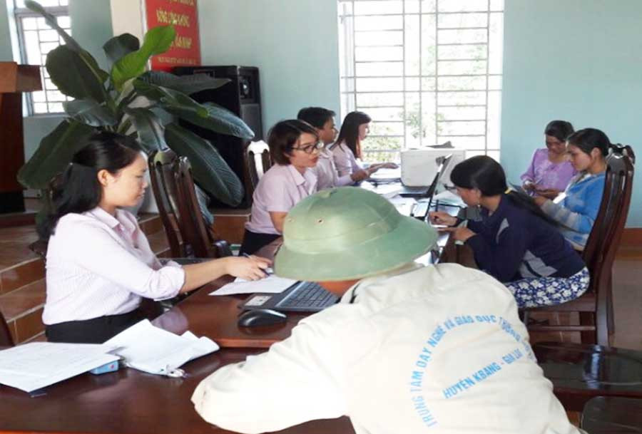 Điểm giao dịch của Ngân hàng CSXH huyện Kbang tại xã Lơ Ku. Ảnh: C.Đ  Điểm giao dịch của Ngân hàng CSXH huyện Kbang tại xã Lơ Ku. Ảnh: C.Đ