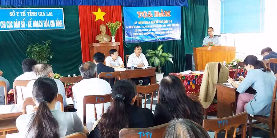  Chi cục Dân số-KHHGĐ tỉnh sơ kết công tác 6 tháng và triển khai nhiệm vụ 6 tháng cuối năm. Ảnh: N.N