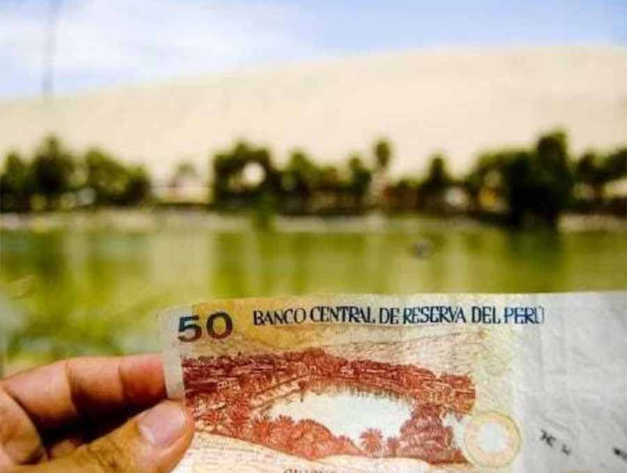 Viện Văn hóa Quốc gia sau này công nhận Huacachina là di sản văn hóa của Peru và chính phủ quyết định in hình ốc đảo lên mặt sau của đồng tiền 50 Nuevo Sol phát hành lần đầu vào năm 1991. Ảnh: Robert Luna. Viện Văn hóa Quốc gia sau này công nhận Huacachina là di sản văn hóa của Peru và chính phủ quyết định in hình ốc đảo lên mặt sau của đồng tiền 50 Nuevo Sol phát hành lần đầu vào năm 1991. Ảnh: Robert Luna.