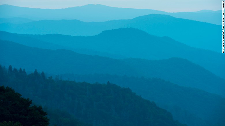 Công viên quốc gia Great Smoky Mountain gồm 59 công viên quốc gia có những bãi biển, khu vui chơi tái hiện những trận đánh lịch sử...