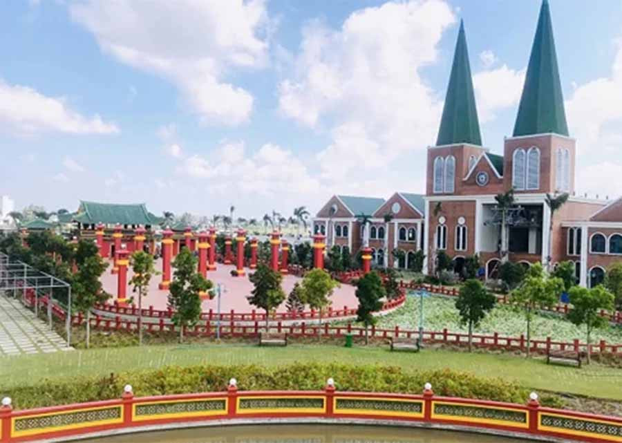 Nhà ga cáp treo núi Sam. Nhà ga cáp treo núi Sam.