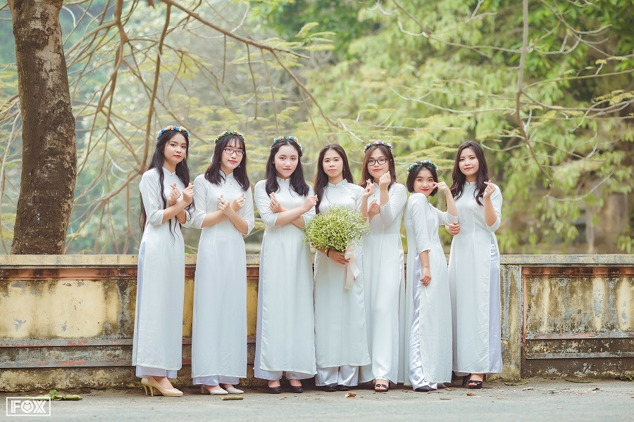 Thu Hà và những người bạn của mình.