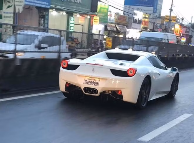  Siêu xe này từng mang biển số tứ quý 8 của Lào. Ảnh: An Khương.