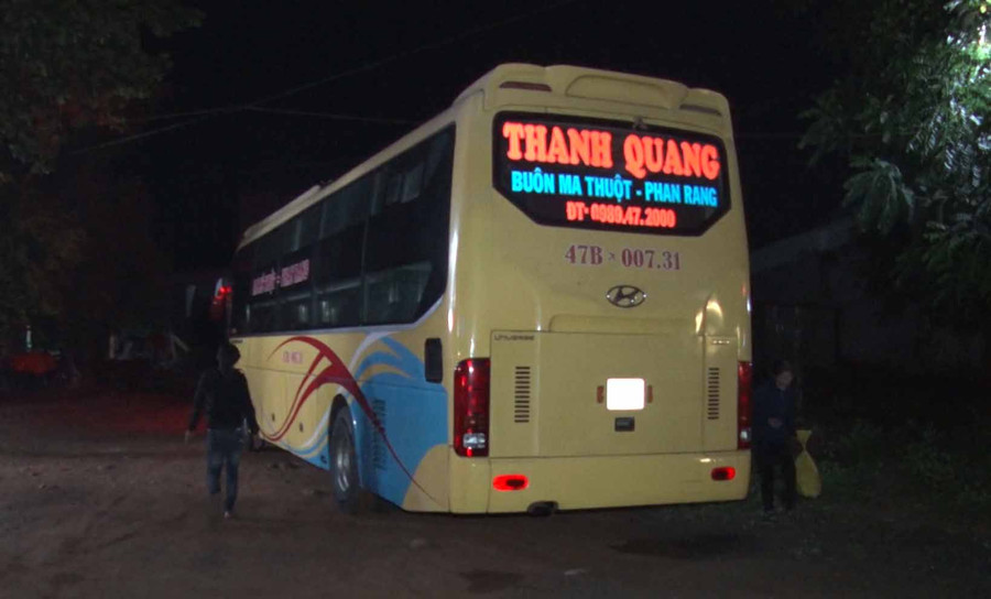 Tài xế của nhà xe Thanh Quang điều khiển xe trong tình trạng say xỉn. Ảnh: Văn Ngọc