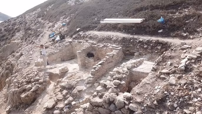 Một đô thị cổ được phát hiện trên hòn đảo kỳ lạ - ảnh: MICHAEL BOYD