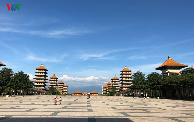  Đặc biệt, ngôi chùa nổi tiếng này đang lưu giữ một bảo vật vô cùng hiếm có là xá lợi răng Phật.